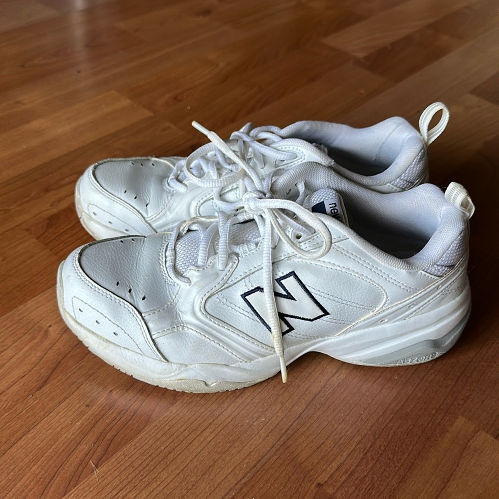 New Balance 624 sneakers
